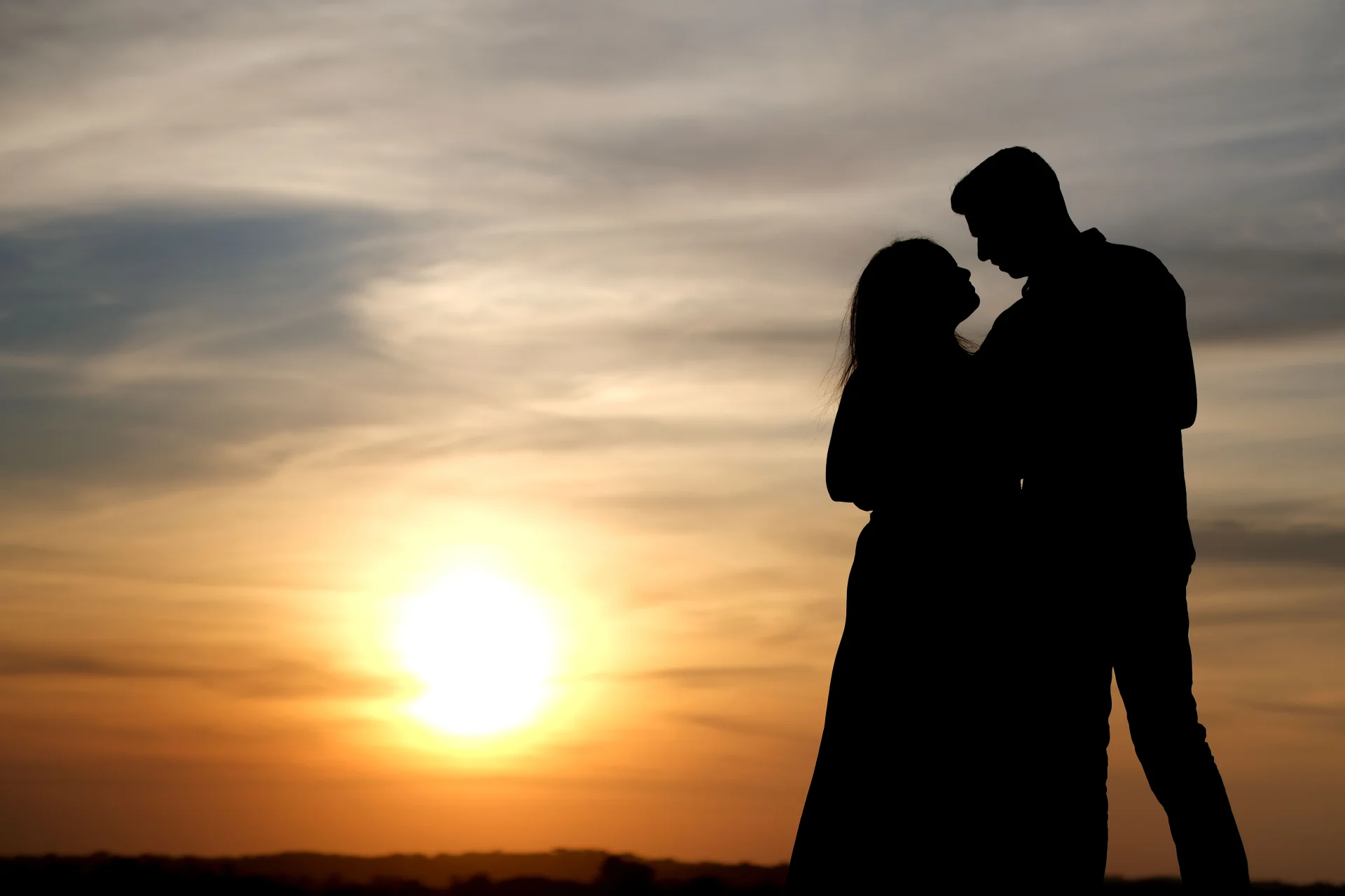 Shelly and Saurabh romantic pre wedding shoot at heritage location in Jodhpur